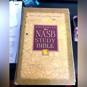 NASB New American Standard Bible Zondervan Study Bible